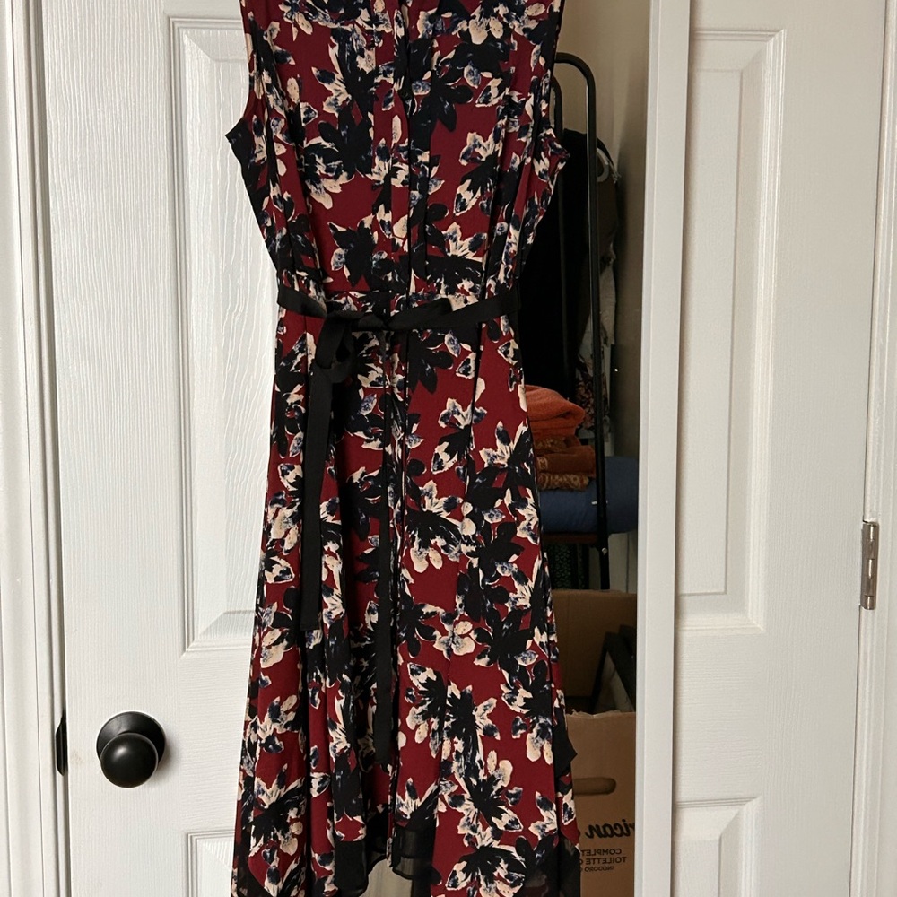 Simply Vera Vera Wang Burgundy and Black Floral Midi Dress